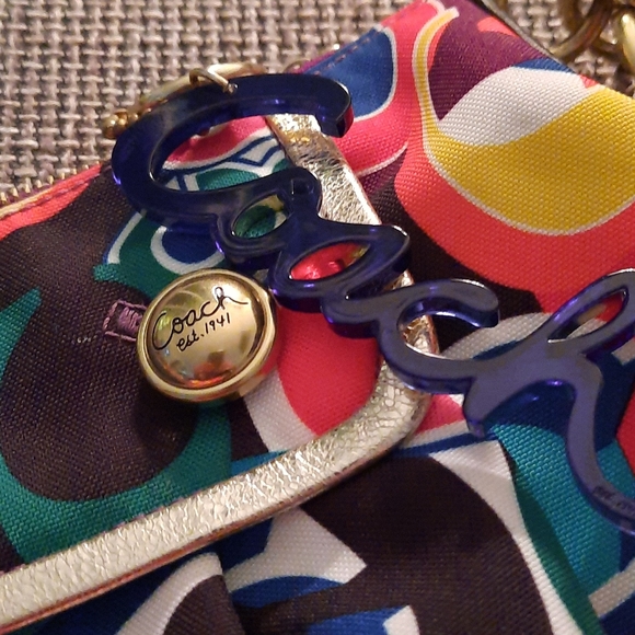 Bag - Picture 3 of 4